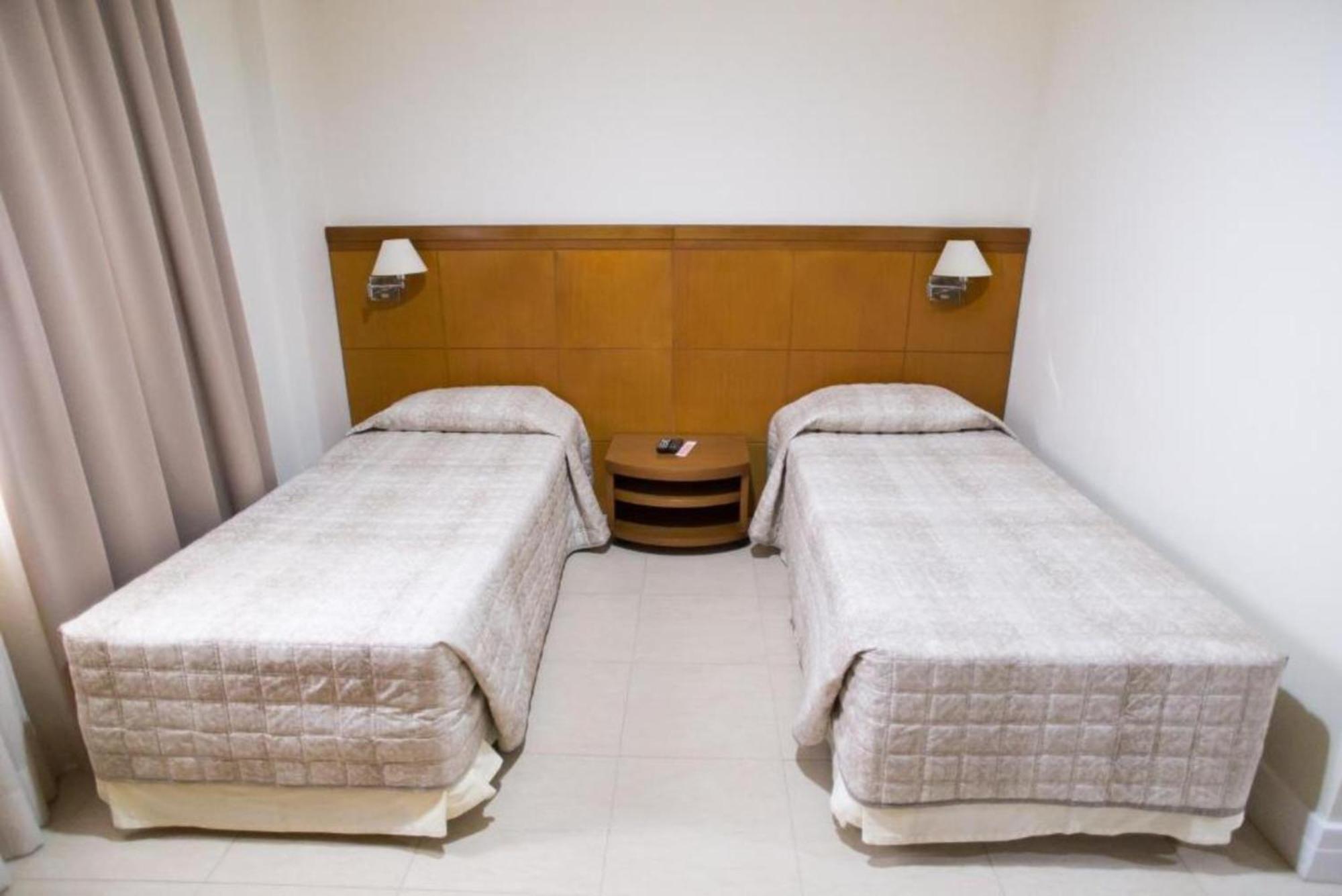 Twin Room,1510264525:JPEG